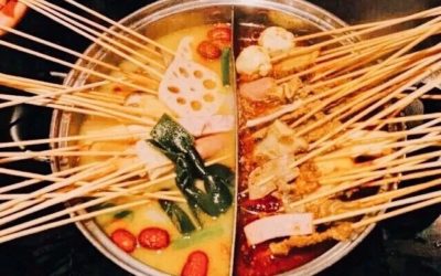 想吃火锅，又放不下海鲜和烧烤？不用纠结！Chinatown这家人气餐厅一次性满足你的胃！