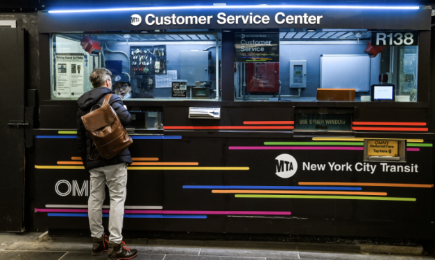 MTA在地铁站新增客户服务中心，还有提供中文服务！