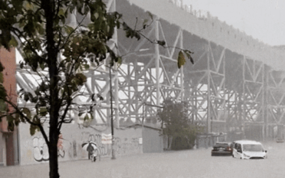 纽约俩小时降雨量抵一个月，网友：把我的眼泪都下干了……